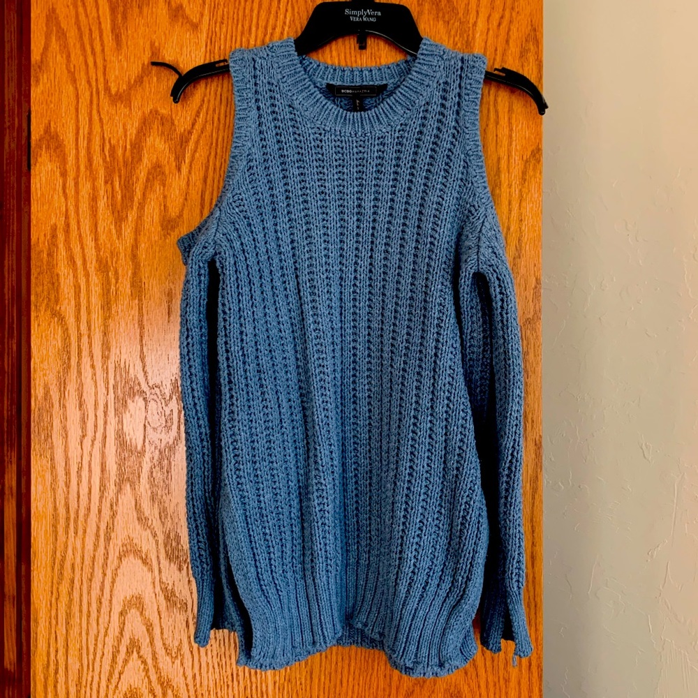 BCBG MaxAzria chunky knit blue sweater